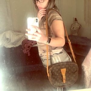 MORE PICS of Louis Vuitton Juene Fille